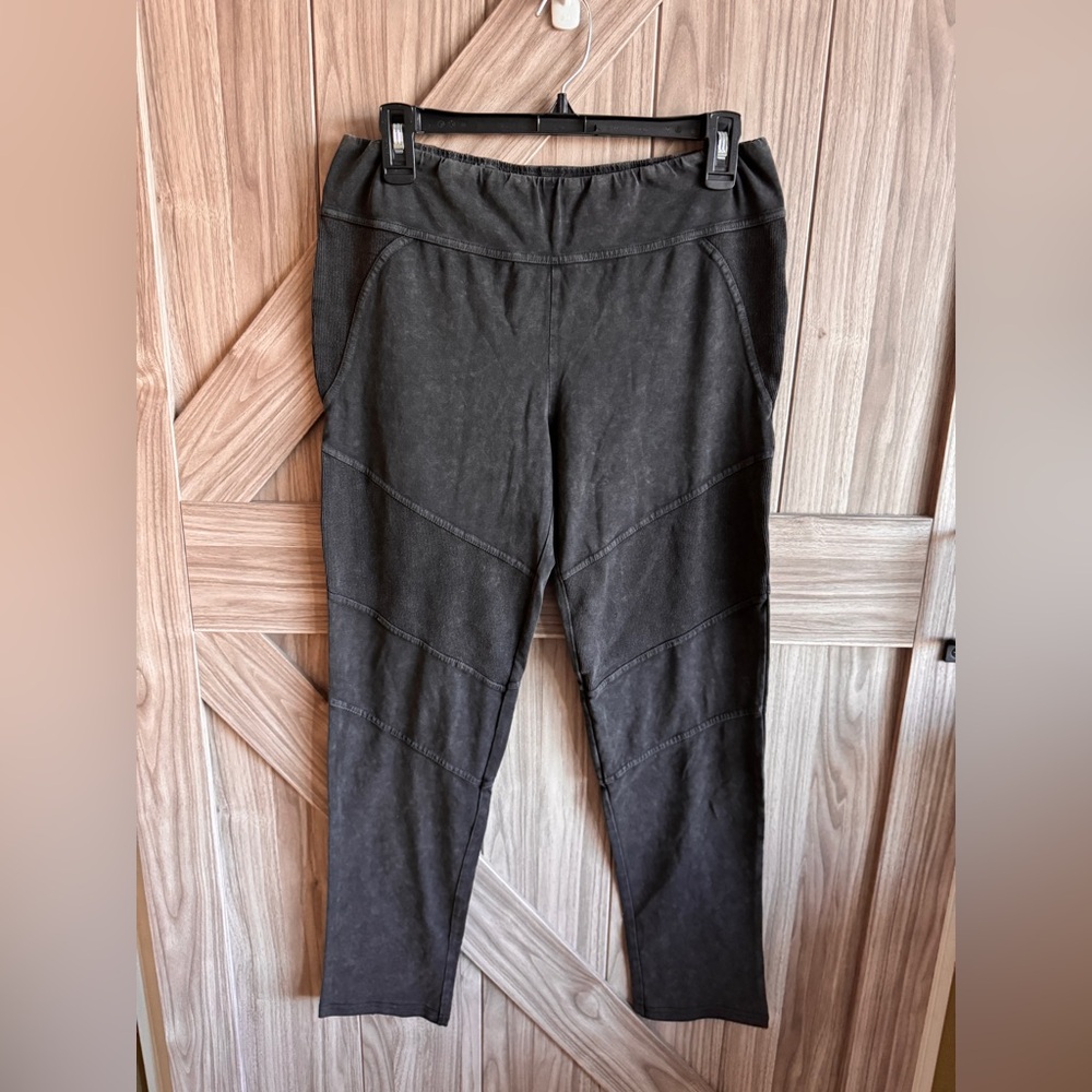 Easel Charcoal women's Leggings